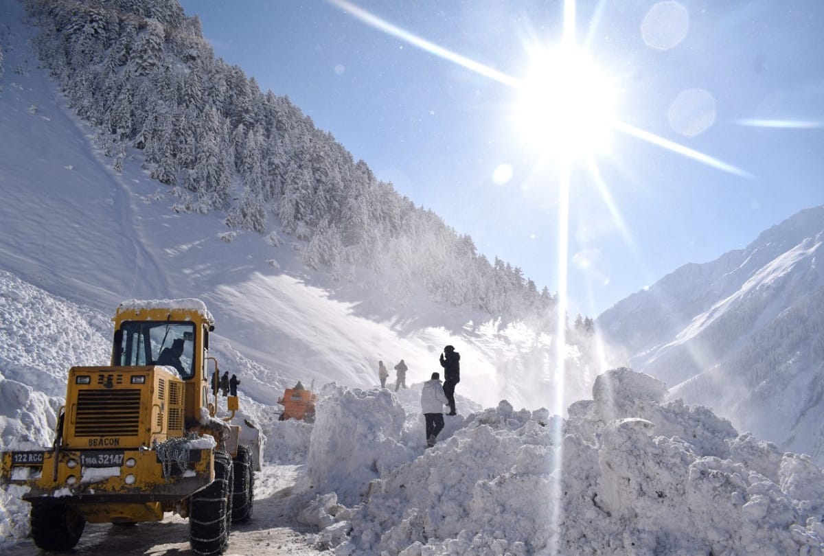 bro opens strategic srinagar leh highway after 58 days