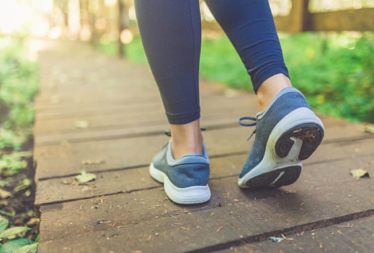 benefits of walking 10 thousand steps a day, all you need to know