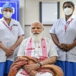 पीएम मोदी ने एम्स में लगवाया कोरोना का टीका।