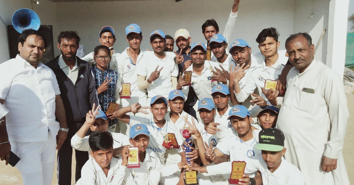 Mansurpur team won the trophy by defeating the Meerut team in the final