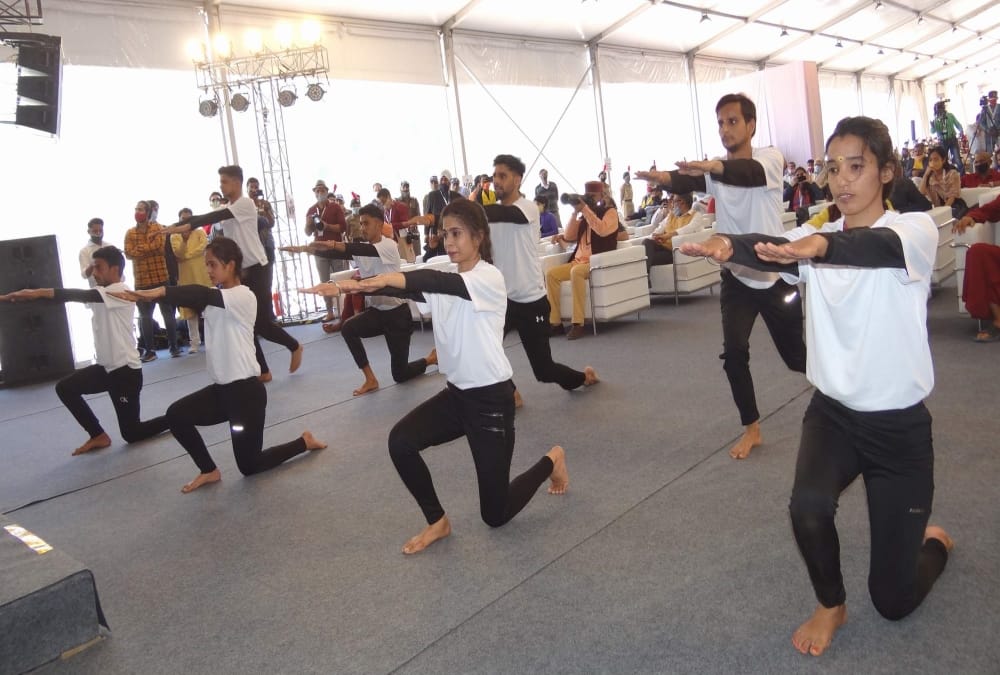 International Yoga Festival 2021: Approx 350 People Join Yoga Festival in Rishikesh On First Day Photos