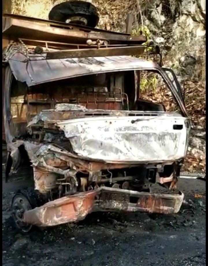 Two dumpers collided, one vehicle burned, driver left
