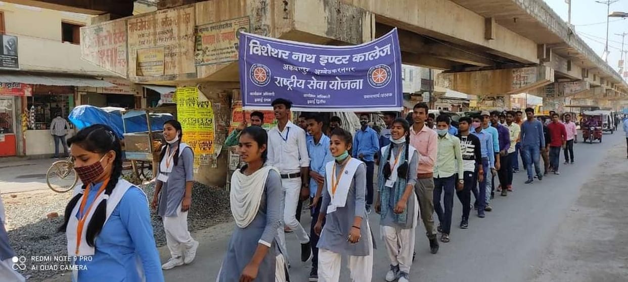 Women should raise their voice against oppression