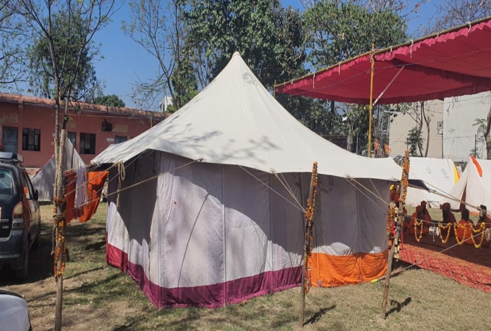 Haridwar Maha Kumbh Mela 2021: Niranjani Akhara Will Set Up Mughal Tambu For Saints
