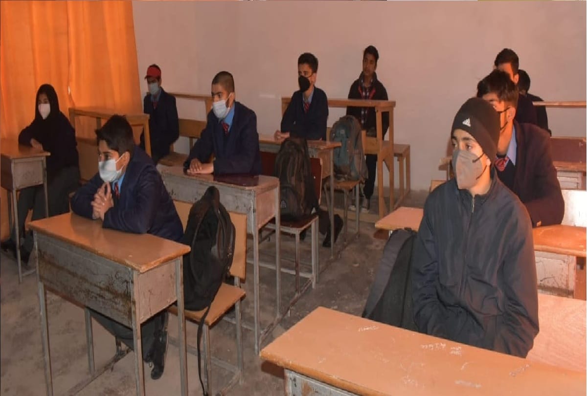 Jammu Kashmir Army Goodwill School Hajinar Reopens after Nationwide lockdown post Covid 19