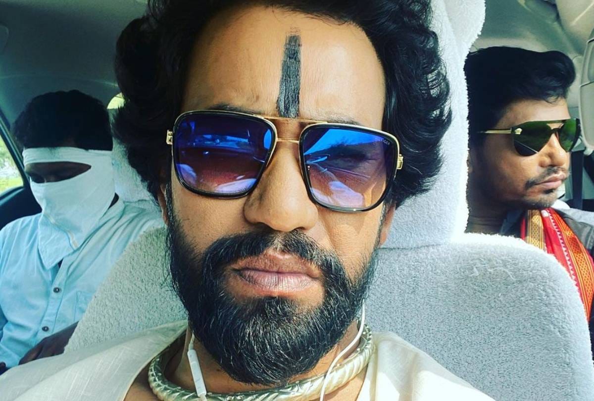 Dinesh lal yadav nirahua lifestyle property cars house and net worth