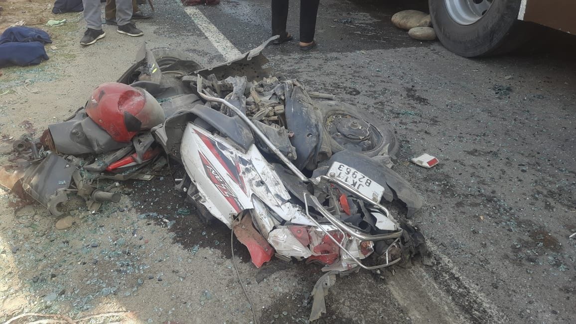 accident,jammu news,four person dead