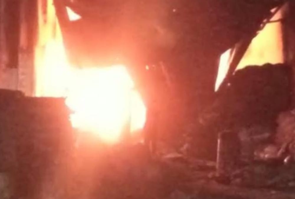 Fire broke out in a rice mill in Bahraich.