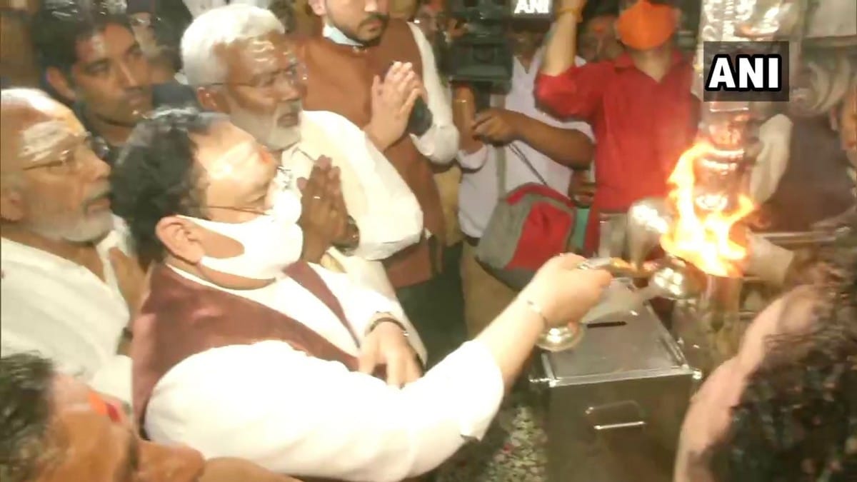 BJP national president JP nadda worshipped visit at kashi vishwanath mandir in varanasi