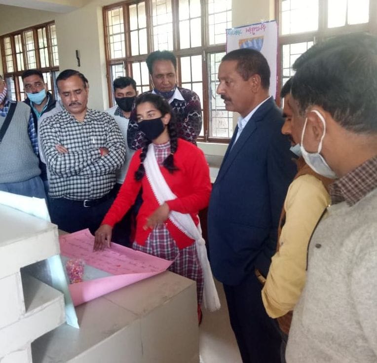 science exhibition in bharadi school, dharampur