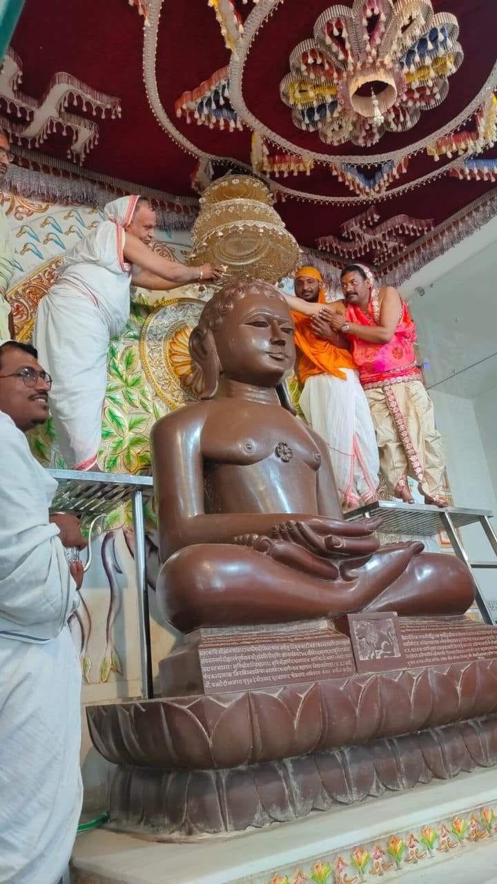 panchkalyarak third aniversory maha mastabhishek