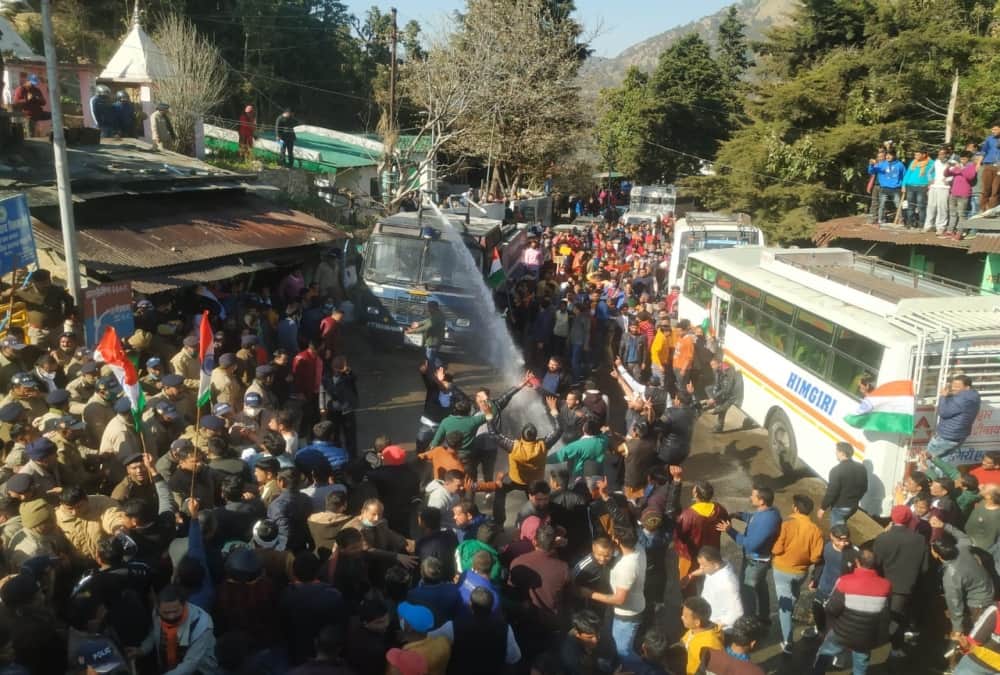 Uttarakhand Budget Assembly Session 2021: Police Lathi charge on Demonstrators And Public Stone pelting on Police Photos