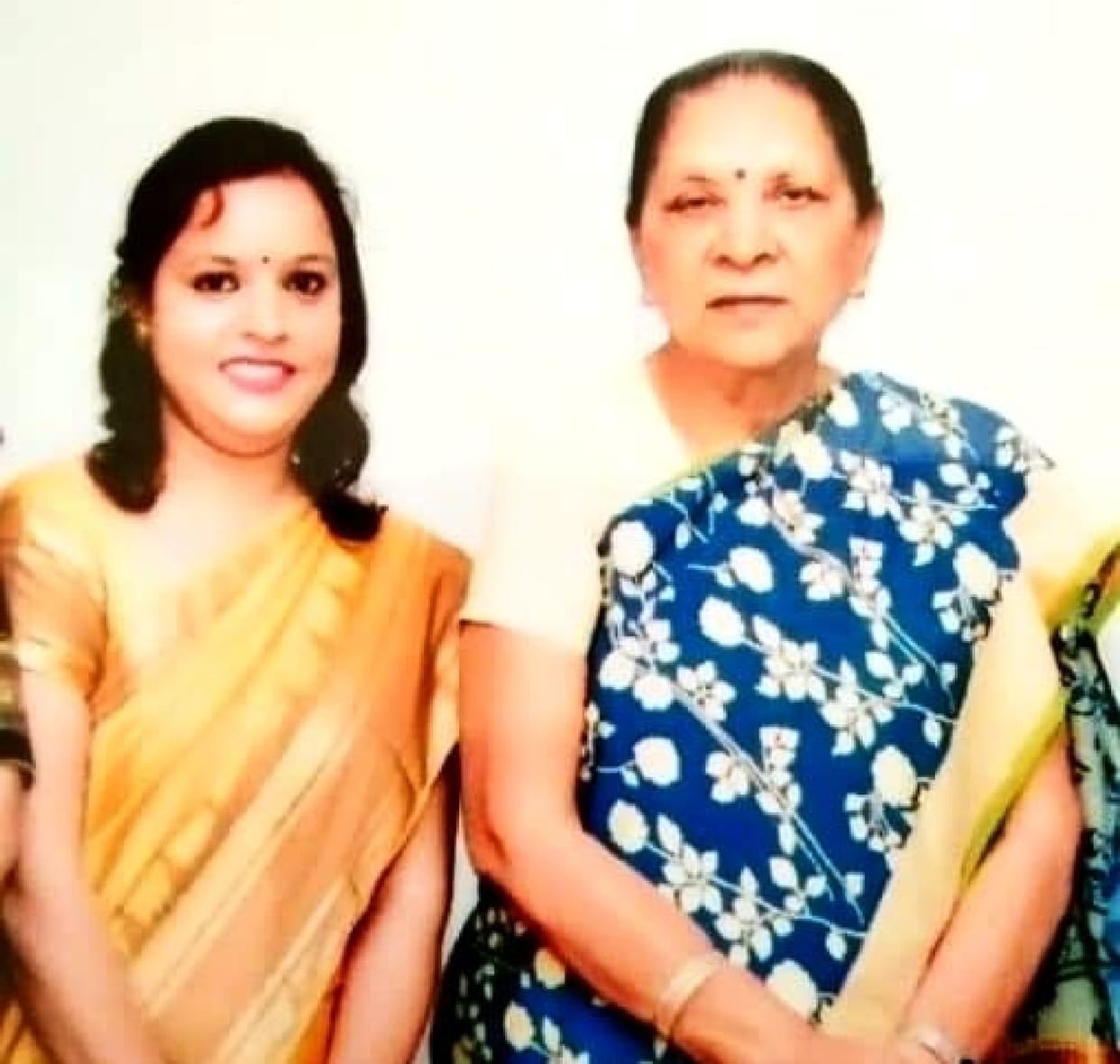 Kamolia Khas teacher Anchal got the honor from the Governor