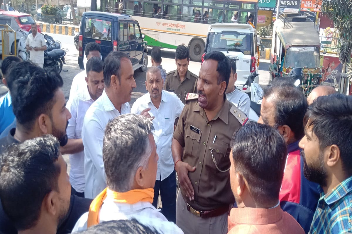 Meerut News: Ganga Nagar Police has beaten up to son of BJP councillor