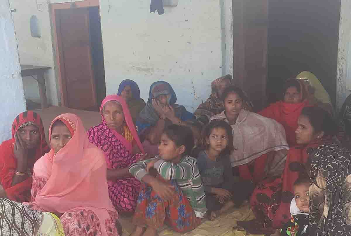 UP: Crushed by bricks in the suspicion of illegal relations, killing the middle-aged