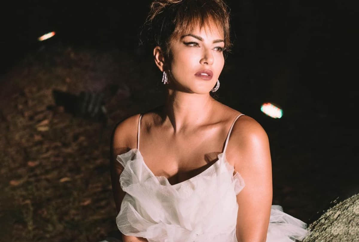 sunny leone look radiant in white lehenga with choli in magazine photoshoot