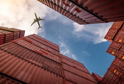 Trade Deficit: व्यापार घाटा पांच महीनों के उच्चतम स्तर पर पहुंचा, निर्यात 10% फिसलकर 35 अरब डॉलर से नीचे Exports dip 10.3 pc in May; trade deficit at 5-month high