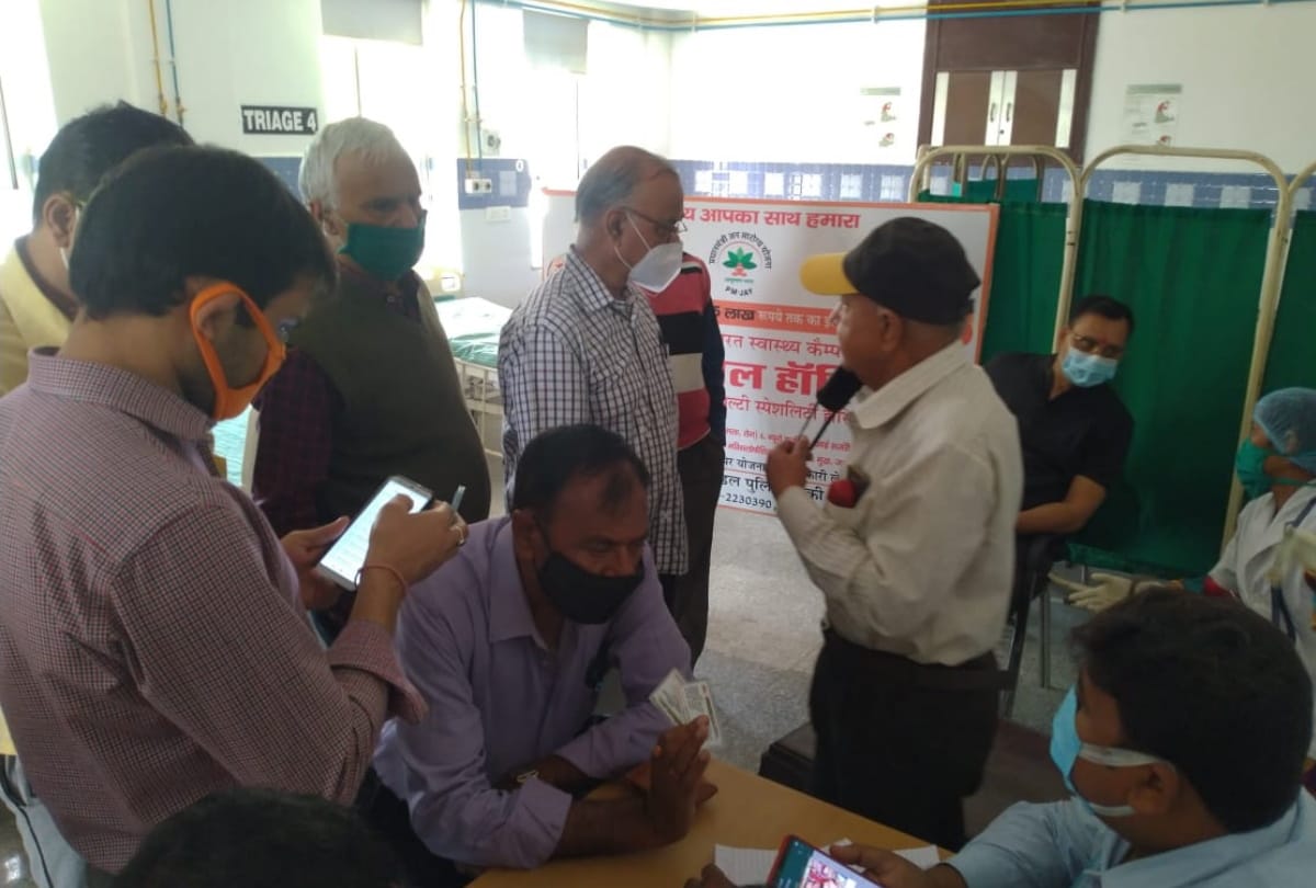 Gorakhpur UP Covid 19 Vaccination incresed in Gorakhpur More target people got corona vaccine