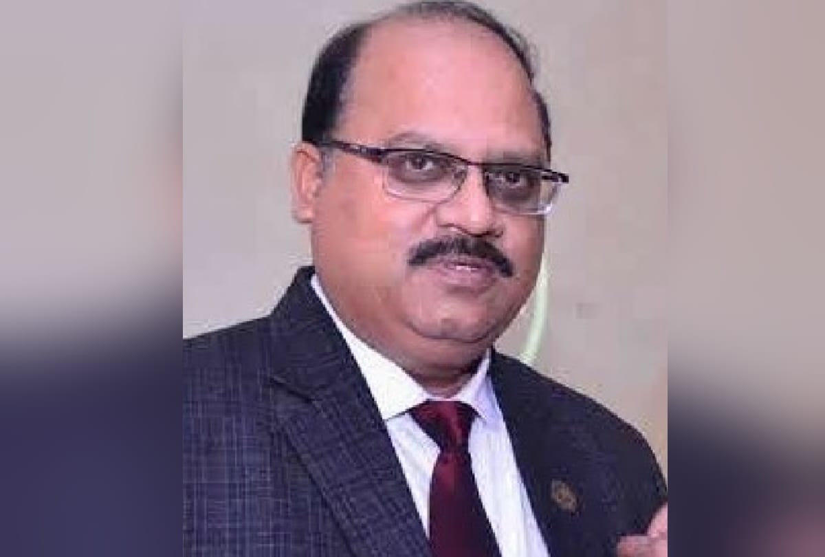 special Survey story of social media effects research paper written by Professor Harsh Sinha DDU Gorakhpur