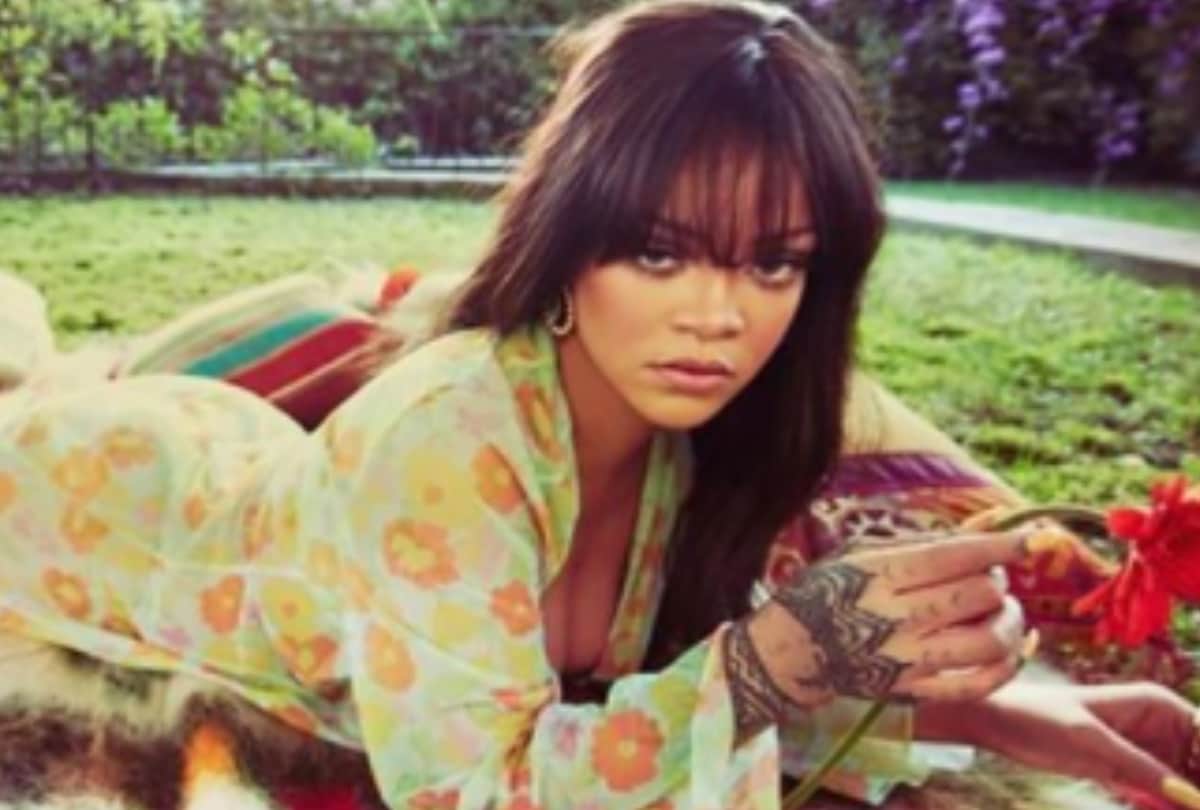 Pop star Rihanna shares her latest photoshoot for her lingerie brand