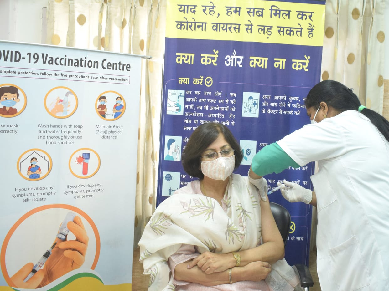 chandigarh, 556 people got vaccinated on the first day, corona