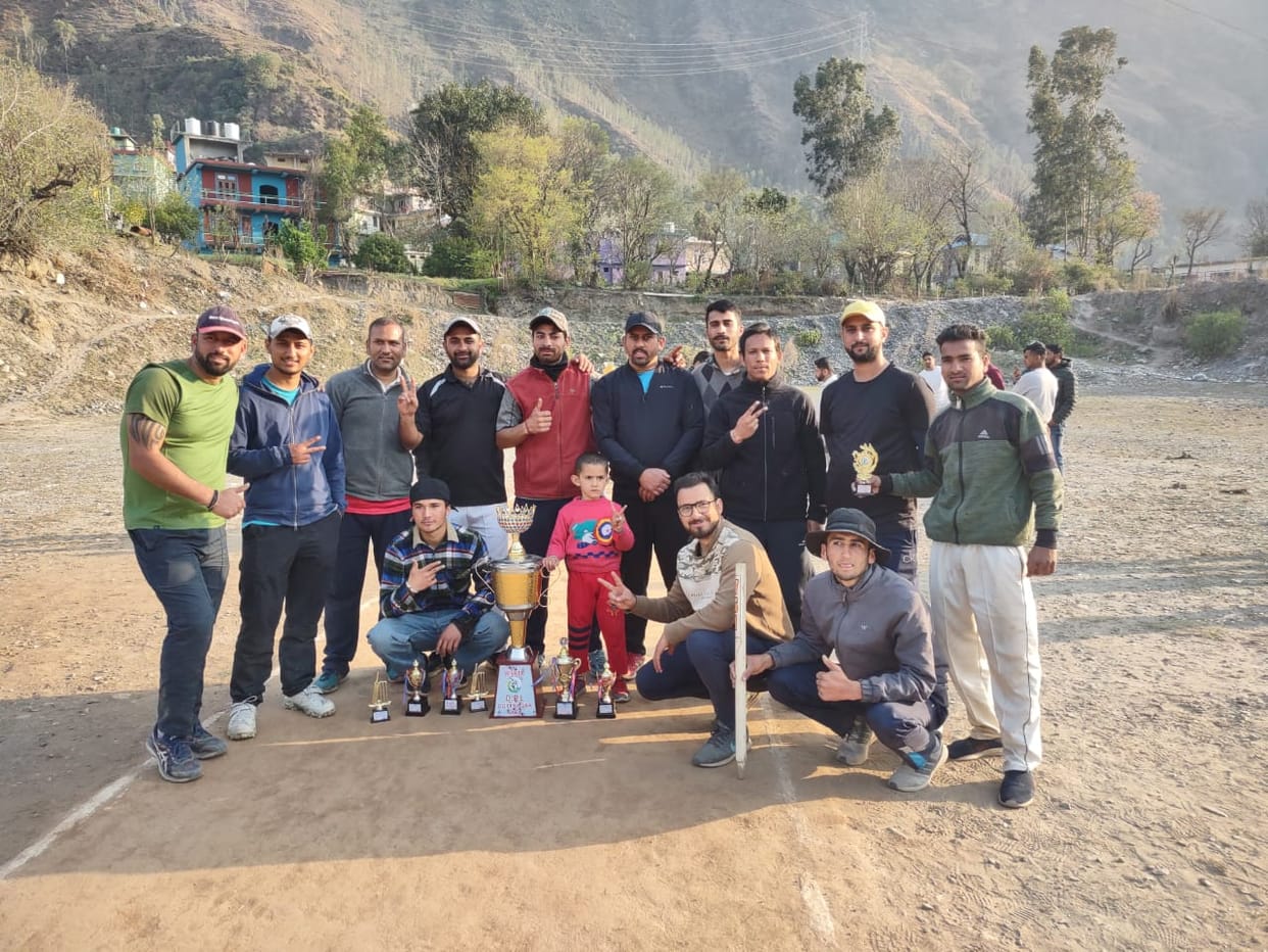 dutnagar win cricket turnament
