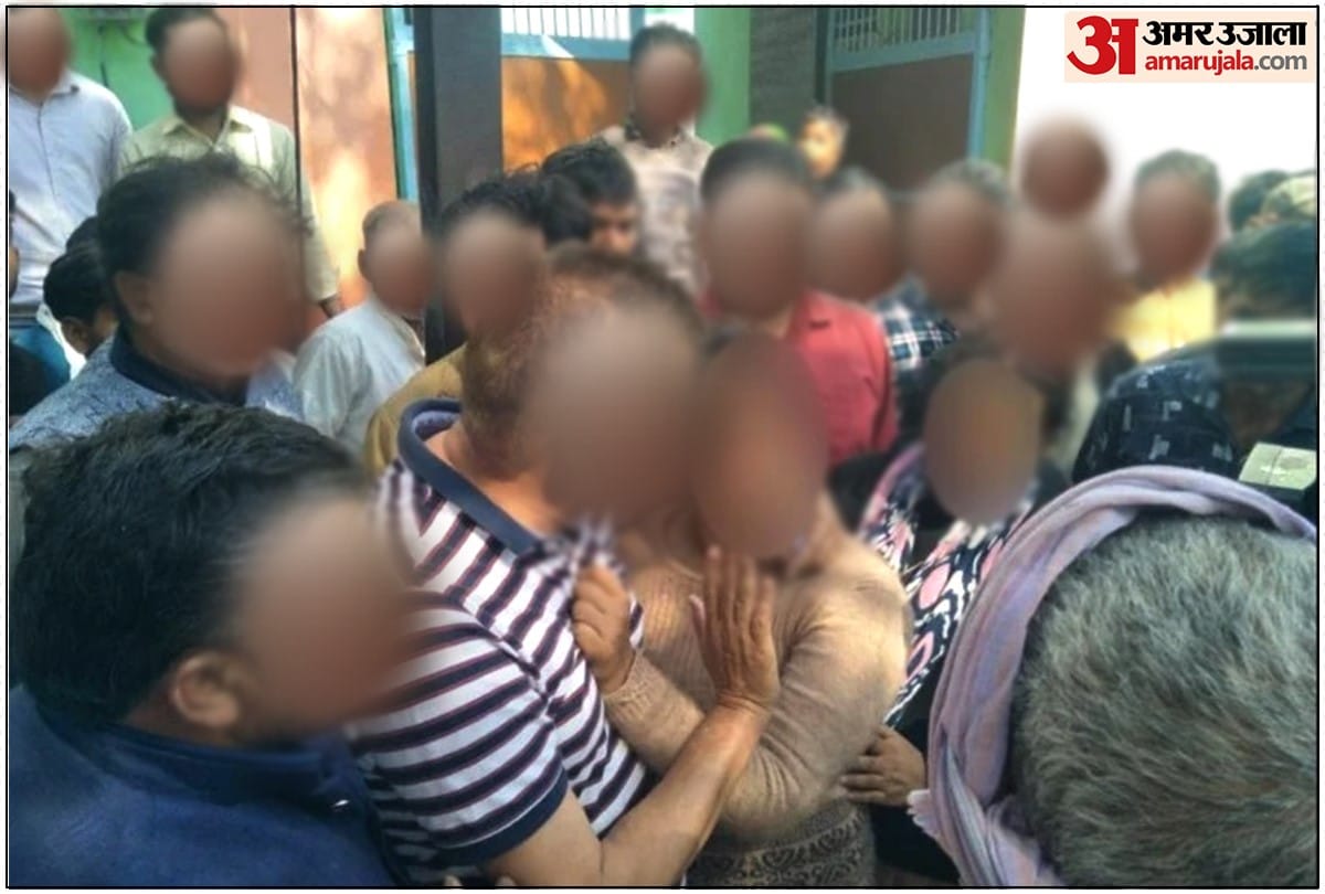 Hathras: Daughter participates in father funeral