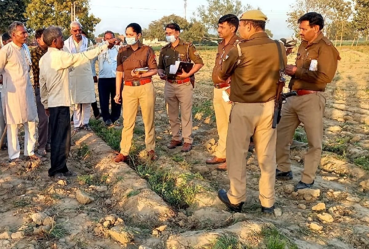 hathras farmer killed for not taking case back of her daughter molestation video of weeping daughter goes viral