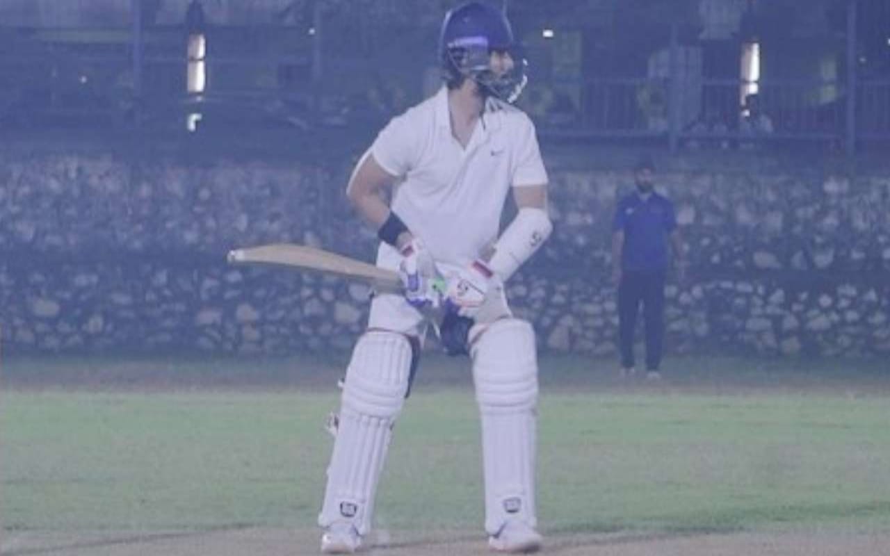 Jersey Watch Shahid bleed all over his shirt after injuring lip on sets