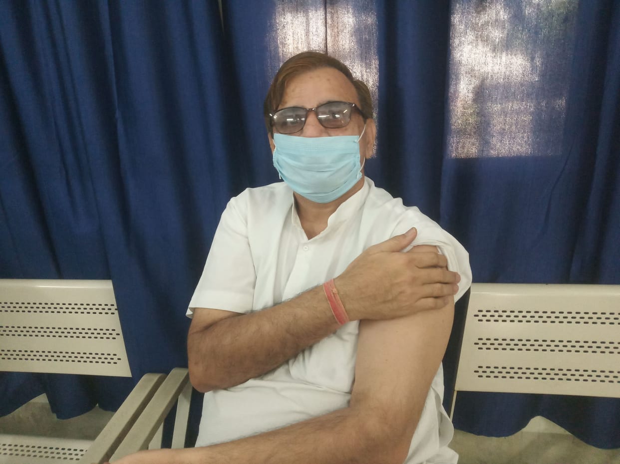 53 person take corona vaccine in third round in Hisar