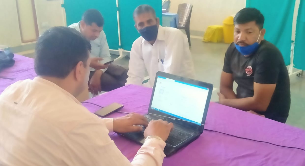 The first dose of vaccine given to 89 people at three centers