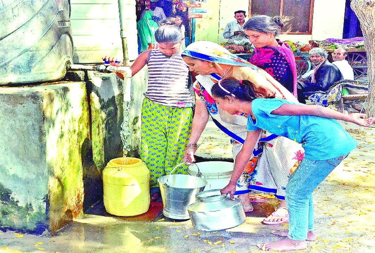 water supply stopped in city due to electricity fault in agra