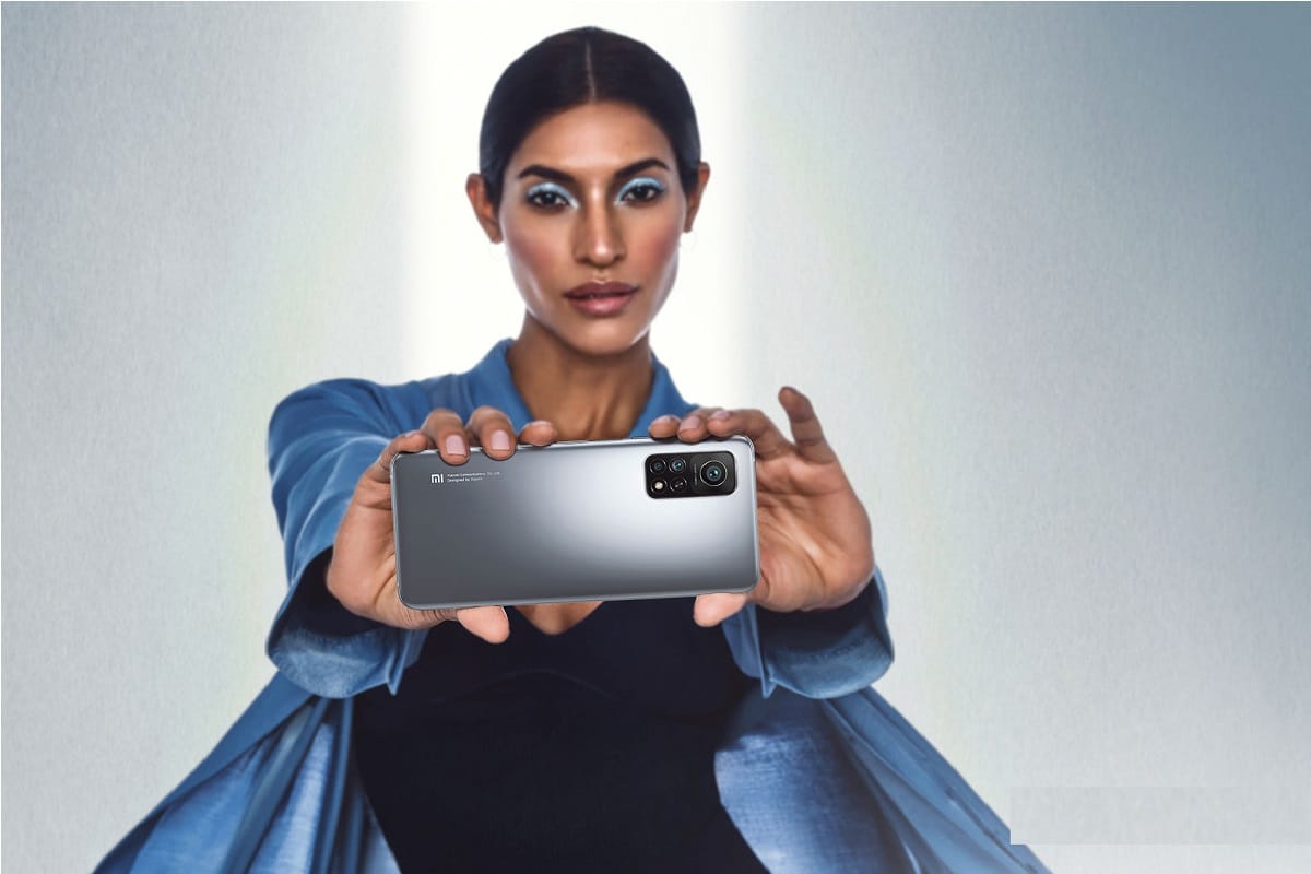 Smartphone shipments in India fell 13 percent on april june quarter