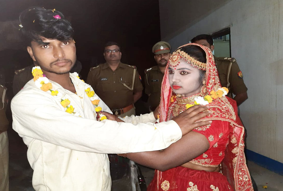 Wedding of love couples in the Bidhnu police station