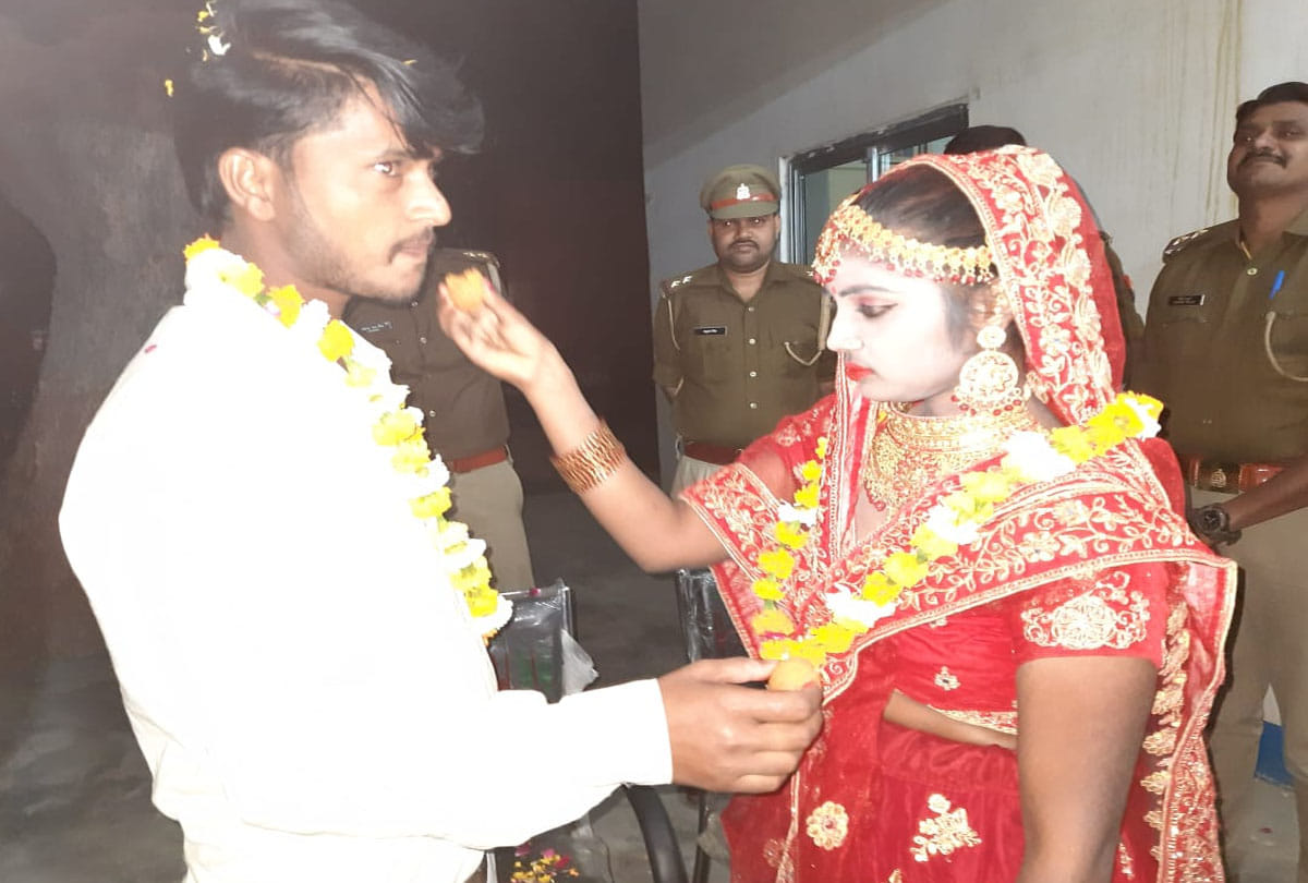 Wedding of love couples in the Bidhnu police station