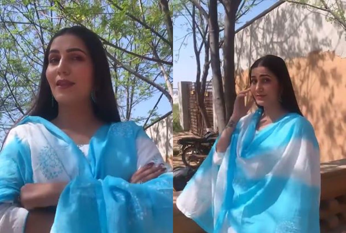 Sapna Choudhary Latest Photoshoot in Blue Saree Goes Viral on Social Media