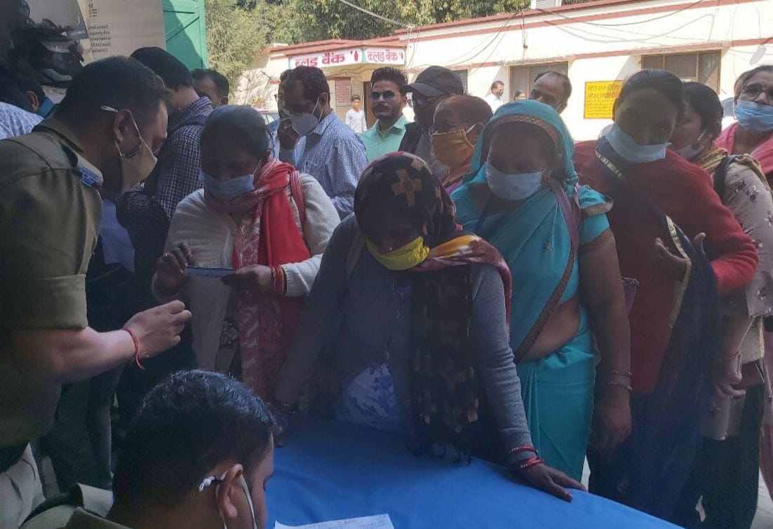 Corona vaccine applied to 227 people in Kashipur