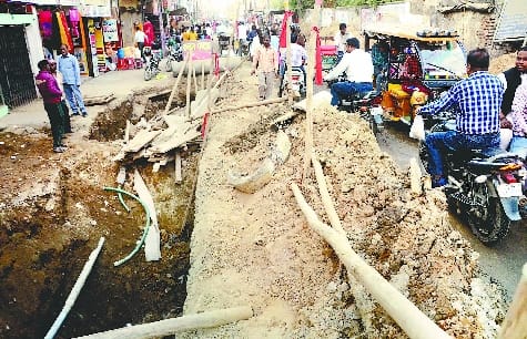 Underpass at Qutubkhana is not possible under any circumstances .. Flyover is the only option