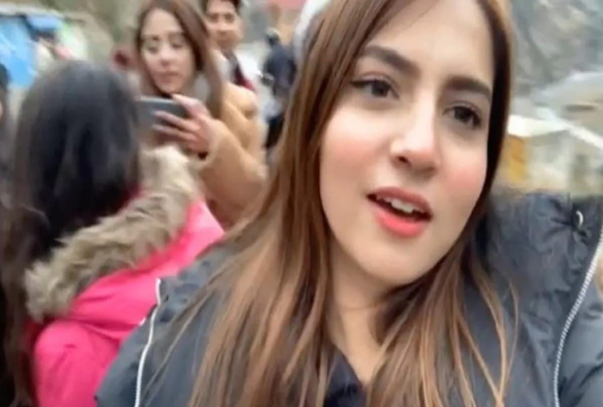 Pawri Originator Young Pak Student Dananeer Mobeen says India Loving Her Language