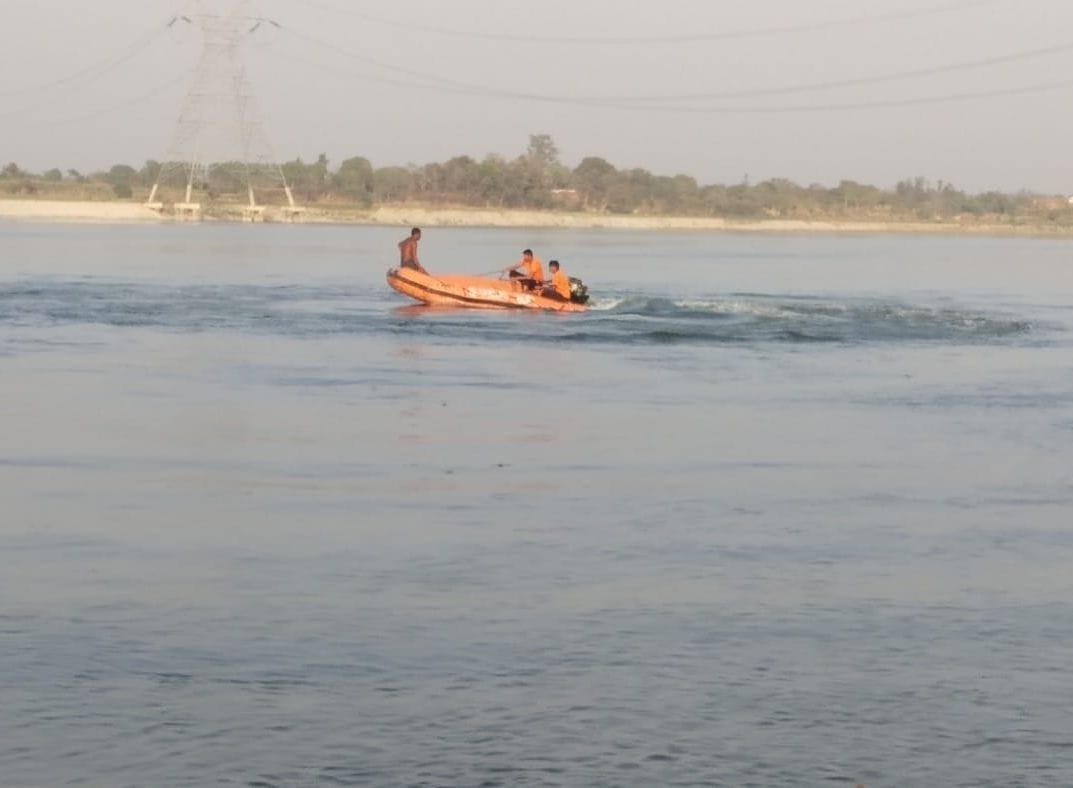 dead body of innocent Varish found at bank of ganga govindpur in kada kotwali area