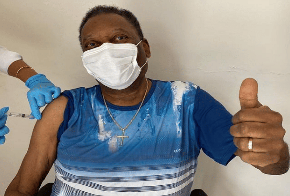 Former legend Brazil footballer Pele takes corona vaccine, shared picture