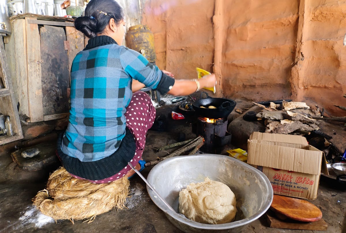 Should housewife get salary at home