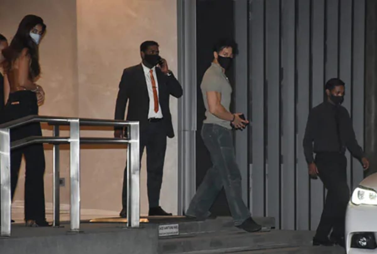 Tiger Shroff Birthday Dinner With Rumoured Girlfriend Disha Patani