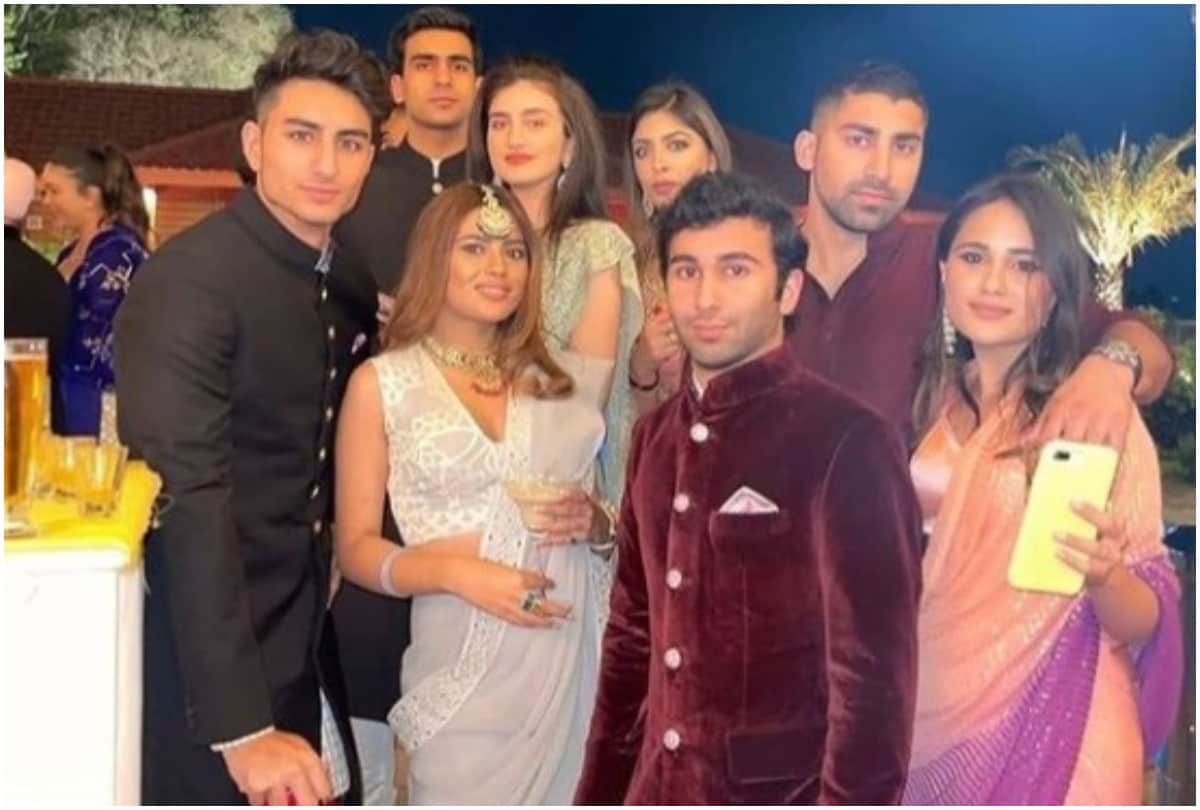 Ibrahim Ali Khan parties hard at Captain Amarinder Singh's granddaughter's wedding, photos go viral