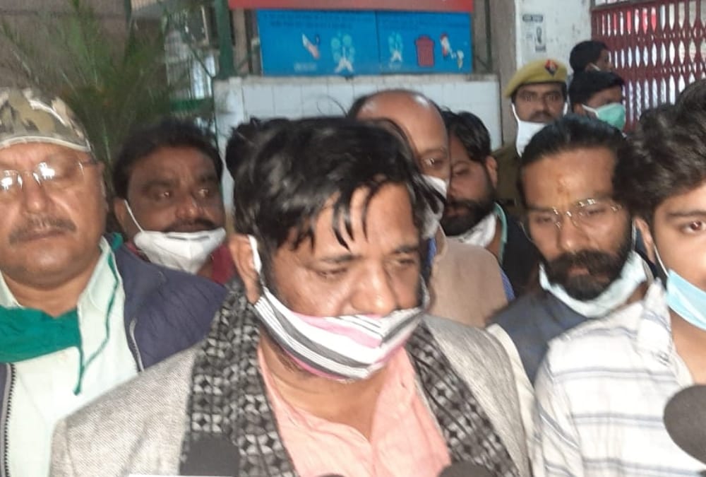 Wife of BJP MP Kaushal Kishore's son Ayush threatens to suicide.