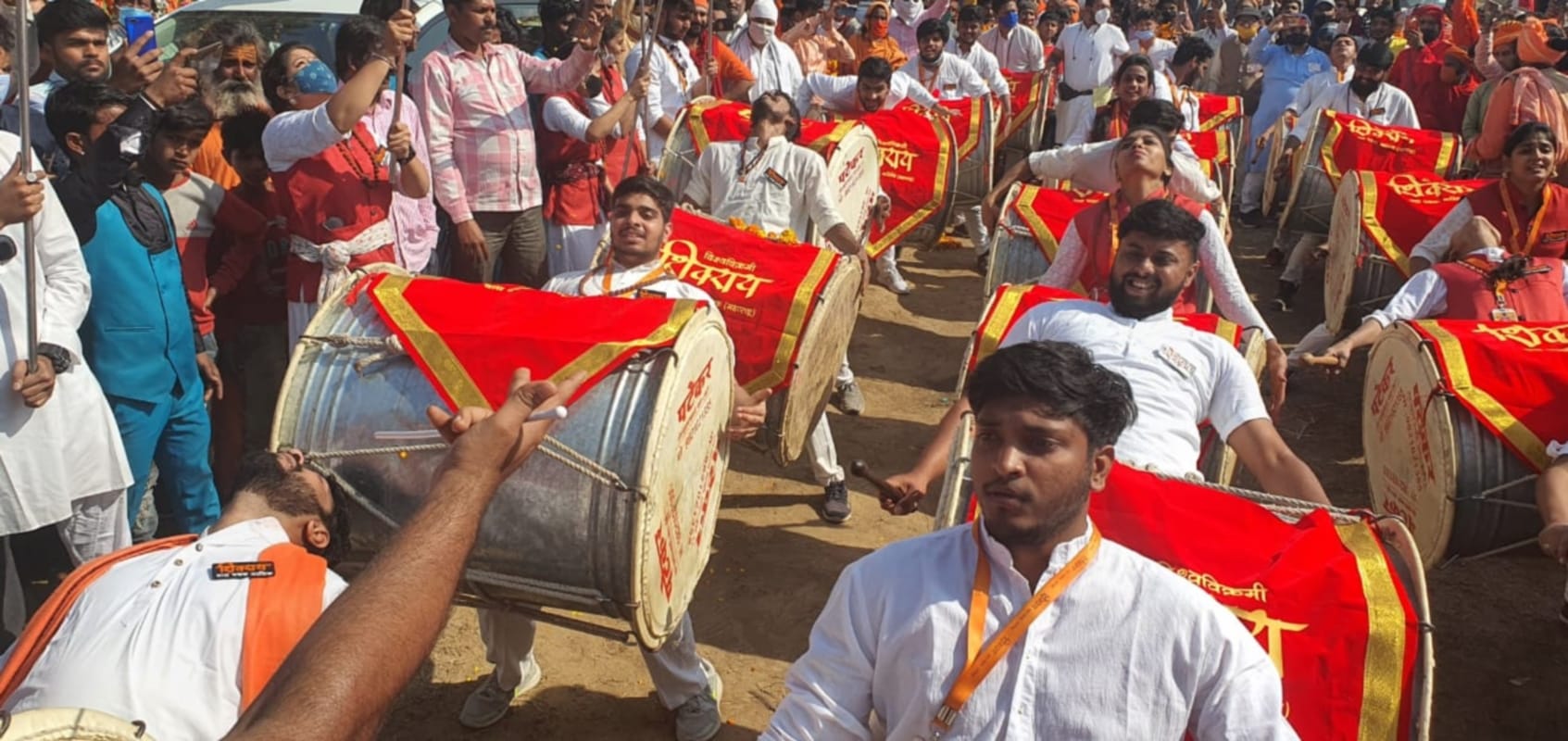 Haridwar Maha Kumbh Mela 2021: Niranjani Akhara huge Peshwai in haridwar today watch photos