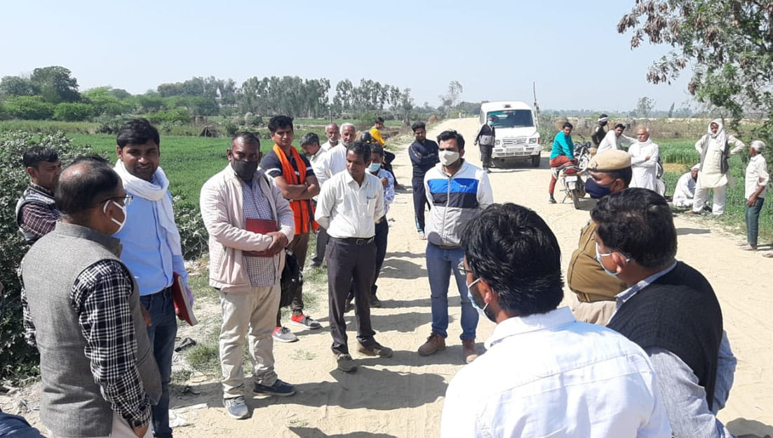 The team reached village Garhi Kalanjari, metered