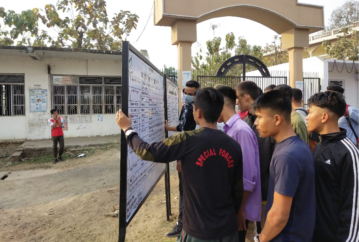 Nepali youth reached maharajganj for recruitment in Indian Army