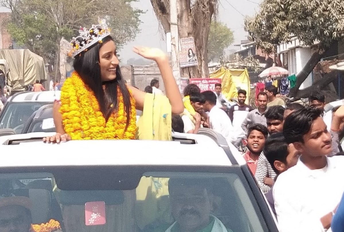 Miss India runner up Manya singh reached Deoria