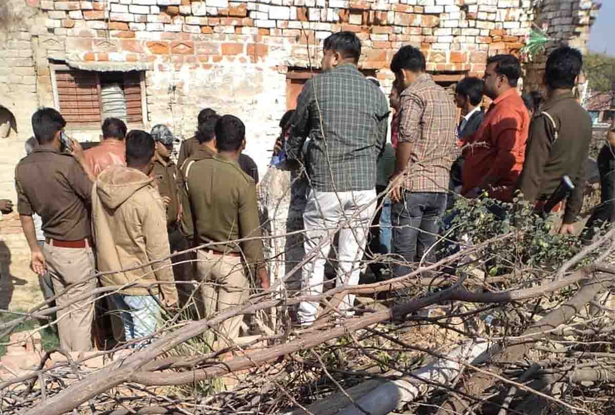 UP: After failing in rape, the girl was thrown into a dry well, found injured after 43 hours